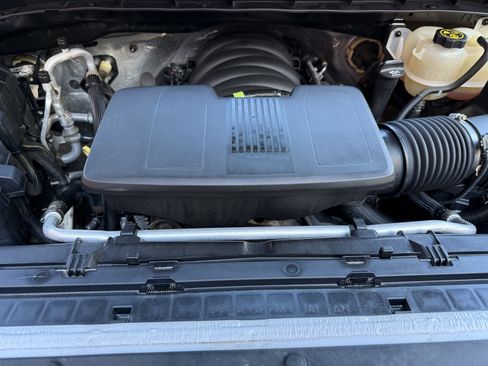 Used 2020 Chevrolet Silverado 1500 Custom w/ Custom Value Package image 28