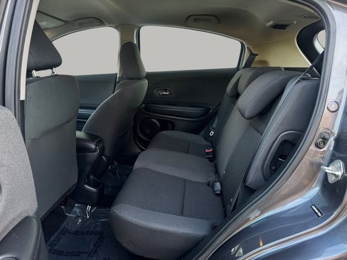Used 2019 Honda HR-V LX image 17