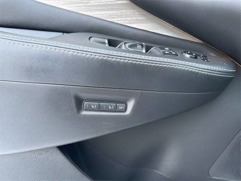 Used 2017 Nissan Murano SL image 19
