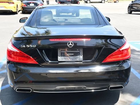 Used 2013 Mercedes-Benz SL 550 image 14
