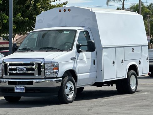 New 2025 Ford E-350 and Econoline 350 Super Duty w/ Power Equipment Group image 8