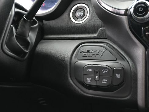 Used 2024 RAM 2500 Rebel AWD/4WD image 39