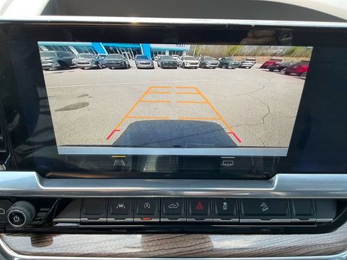 Used 2024 Chevrolet Silverado 1500 LT Trail Boss w/ Protection Package AWD/4WD image 19