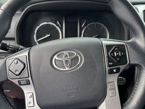 Used 2022 Toyota 4Runner Limited AWD/4WD image 8