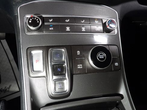 Used 2022 Hyundai Santa Fe SE image 15