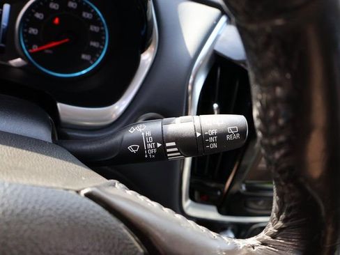 Used 2018 Chevrolet Traverse LT image 40