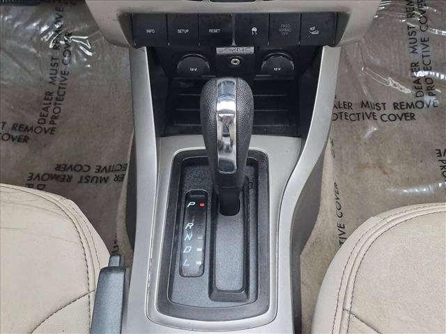 Used 2009 Ford Focus SEL FWD image 9