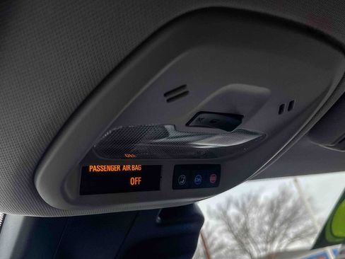 Certified 2025 Chevrolet Trax LT w/ LT Convenience Package image 32