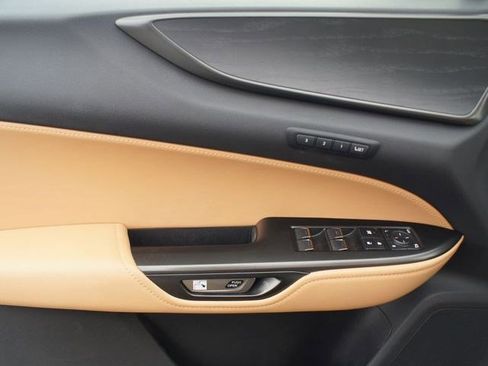 Used 2023 Lexus NX 350h AWD w/ Luxury Package image 28