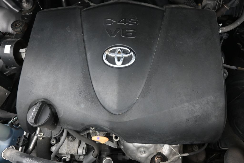 Used 2019 Toyota Sienna LE w/ Carpet Mat Package FWD image 31