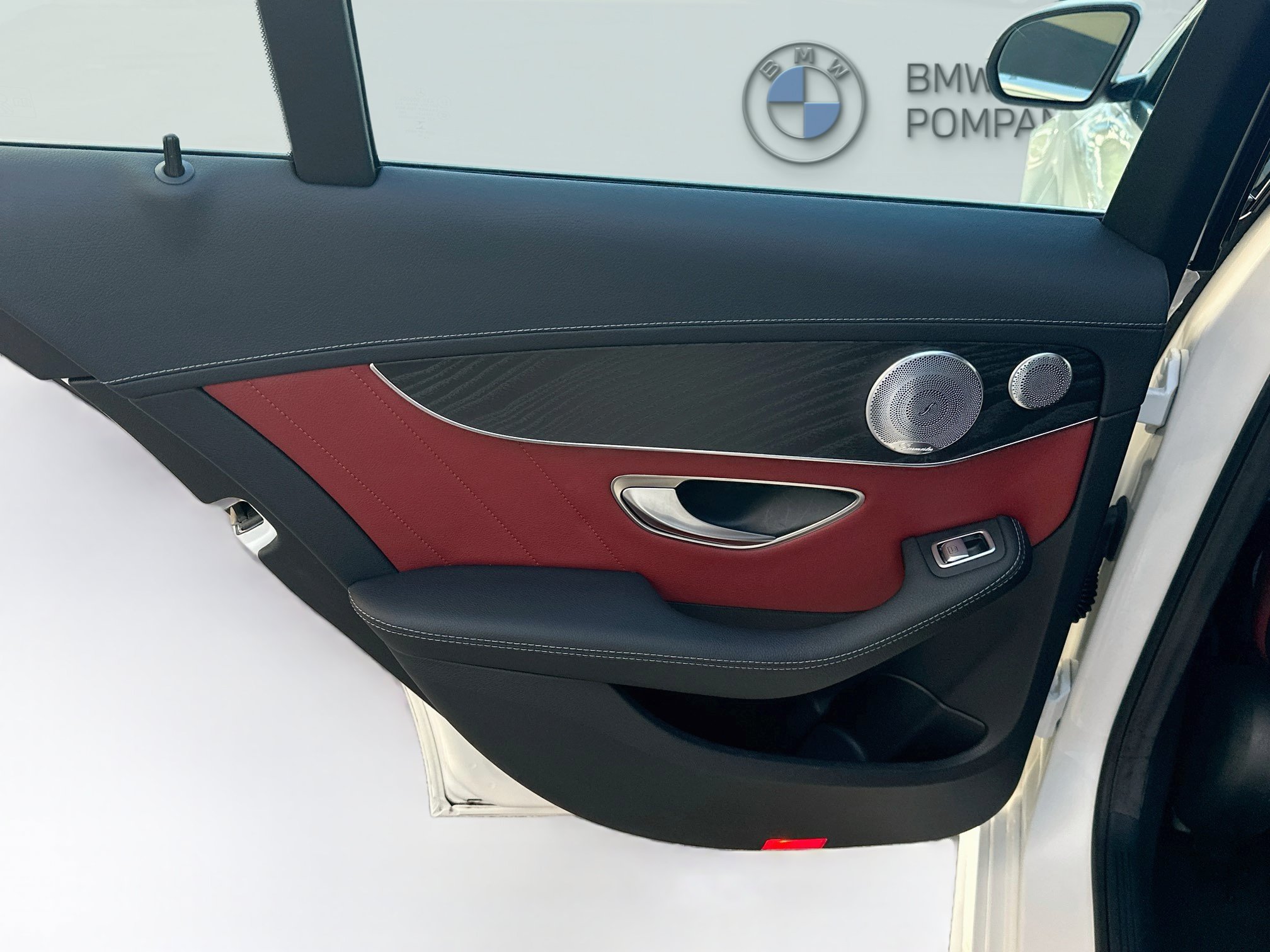 Used 2015 Mercedes-Benz C 300 Sedan image 27