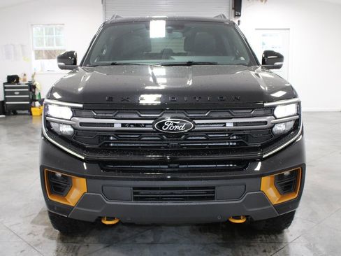 New 2026 Ford Expedition Tremor image 2