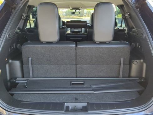 Used 2023 Mitsubishi Outlander SE image 13