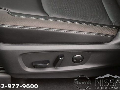 New 2026 Nissan Pathfinder SL AWD/4WD image 18