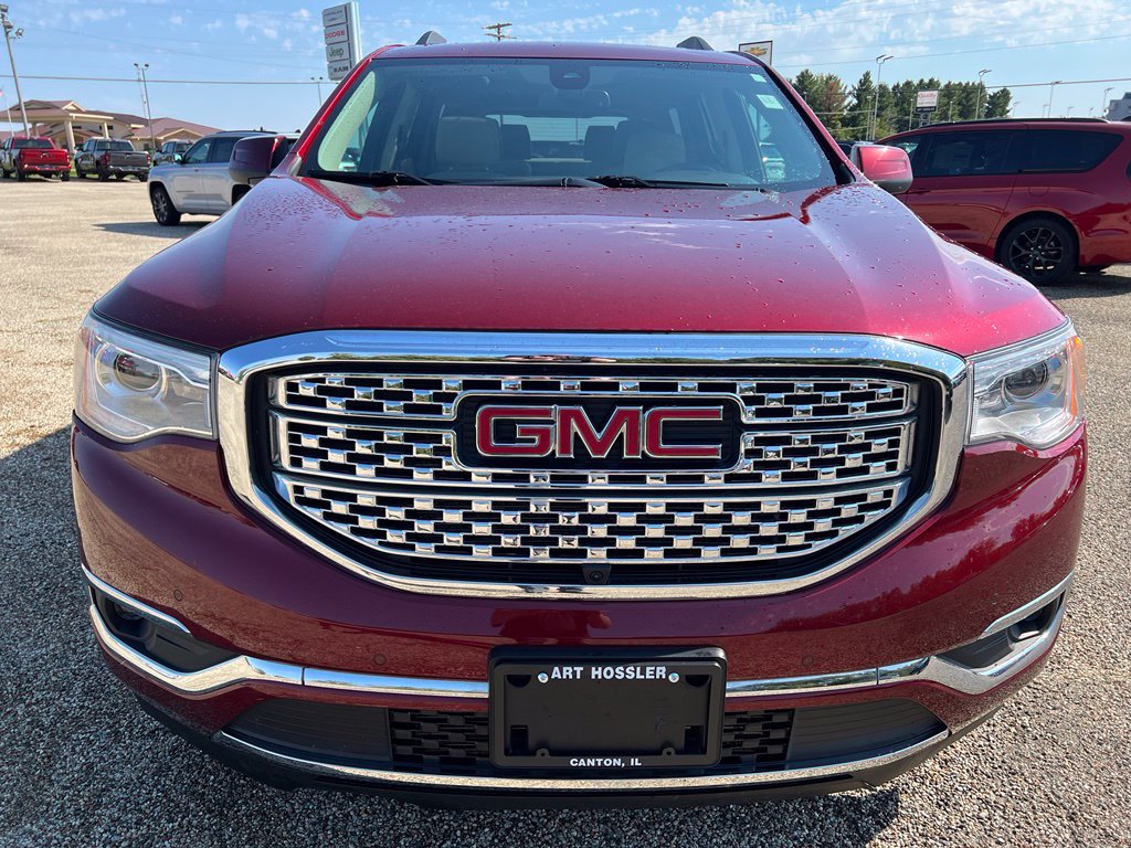 Used 2017 GMC Acadia Denali w/ Technology Package AWD/4WD image 6