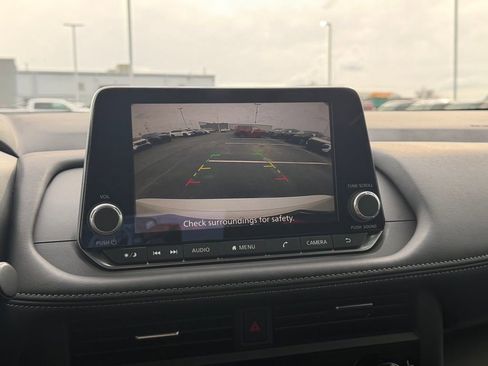 Used 2026 Nissan Rogue SV w/ SV Premium Package image 35