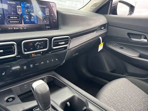 New 2026 Nissan Sentra SV w/ SV Convenience Package image 18