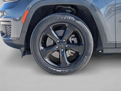 Used 2021 Jeep Grand Cherokee L Laredo image 26