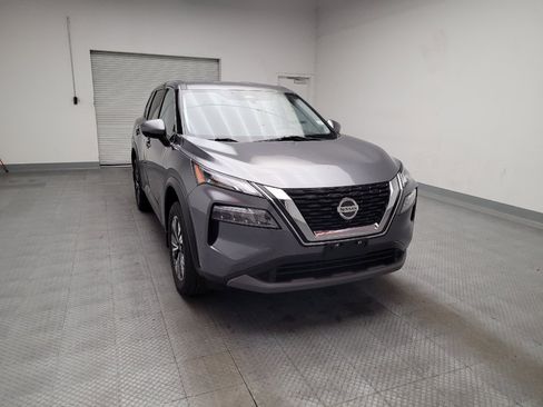 Used 2021 Nissan Rogue SV FWD image 14