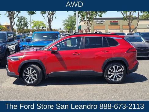 Used 2022 Toyota Corolla Cross XLE AWD/4WD image 5