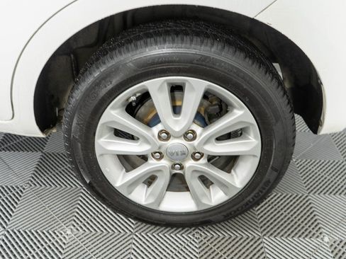 Used 2012 Kia Soul + image 25