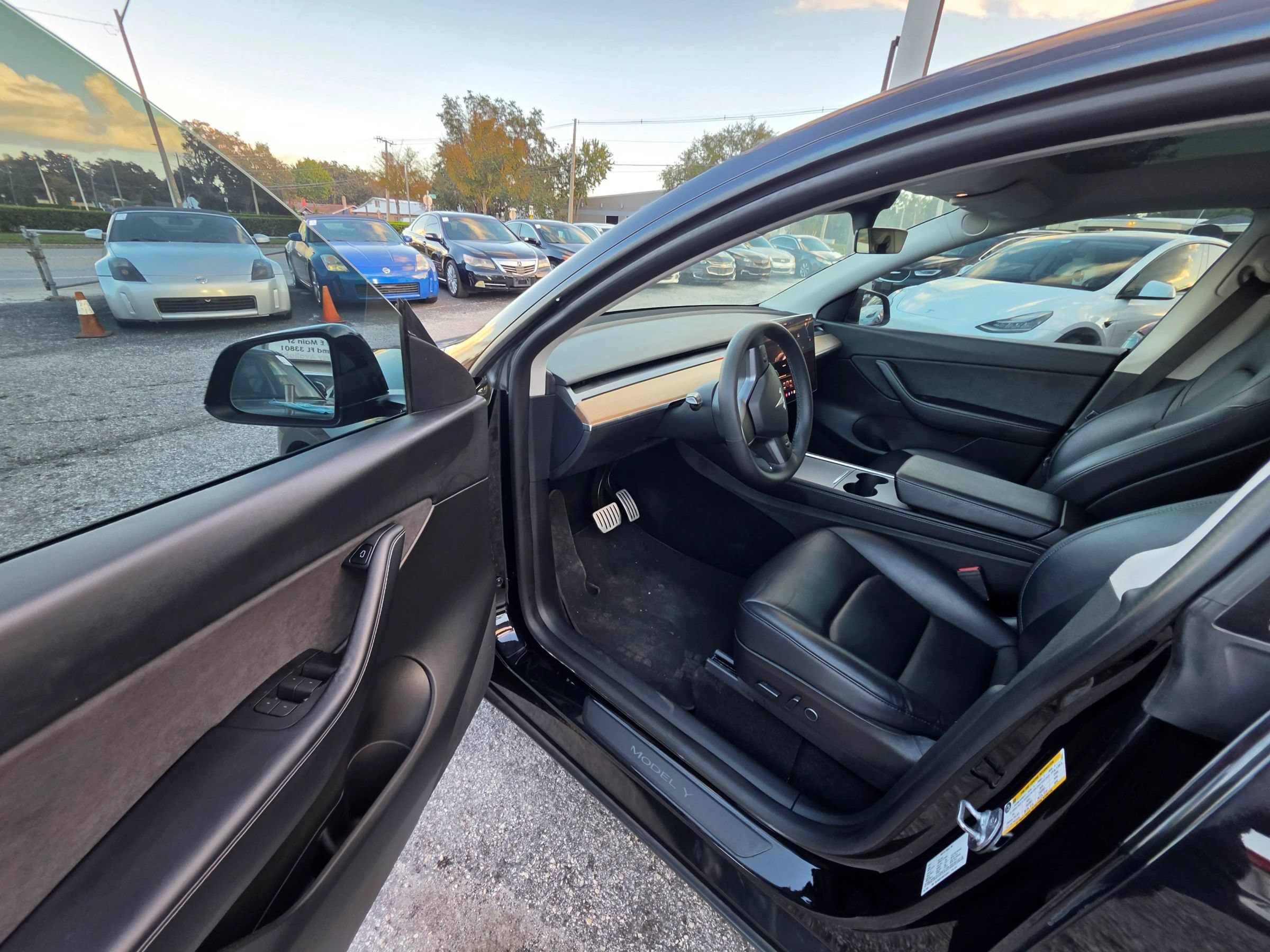 Used 2022 Tesla Model Y Performance AWD/4WD image 10