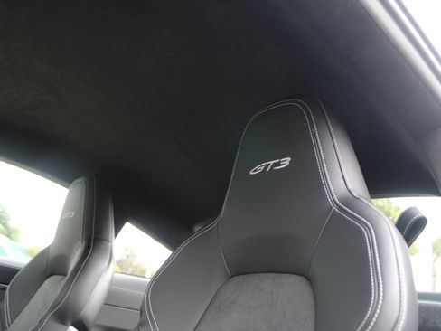 Certified 2022 Porsche 911 GT3 image 28