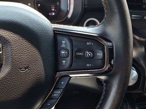 Used 2023 RAM 1500 Limited AWD/4WD image 22