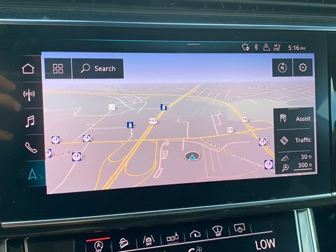 Used 2019 Audi Q8 Prestige w/ Luxury Package AWD/4WD image 28
