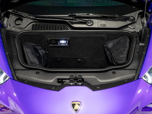Used 2021 Lamborghini Huracan EVO RWD image 16