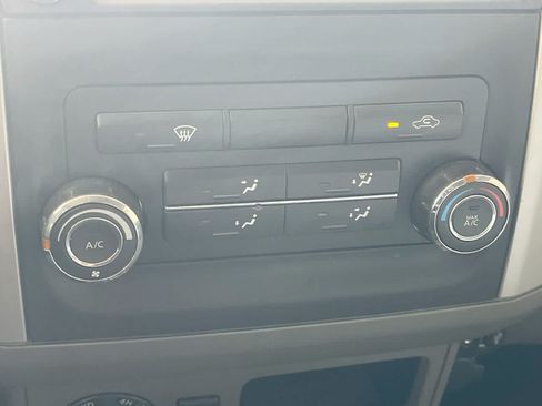 Used 2019 Nissan Frontier SV AWD/4WD image 18