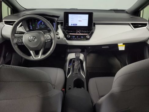 Used 2026 Toyota Corolla SE FWD image 25