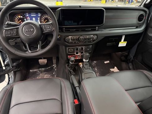 New 2026 Jeep Wrangler Unlimited Rubicon w/ Technology Group image 9