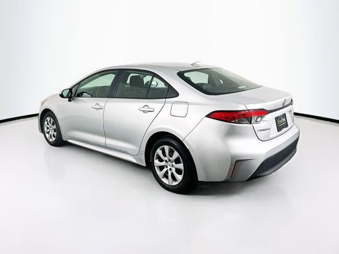 Used 2025 Toyota Corolla LE image 5