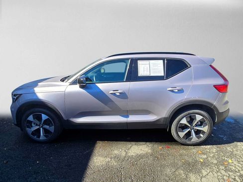 Used 2026 Volvo XC40 B5 Plus AWD/4WD image 6