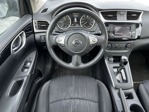 Used 2017 Nissan Sentra SV w/ Style Package image 12