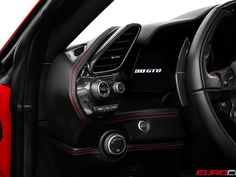 Used 2017 Ferrari 488 GTB RWD image 30