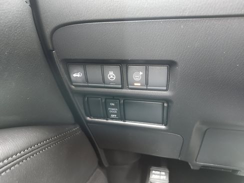 Used 2023 Nissan Armada SL w/ Captain's Chairs Package AWD/4WD image 41