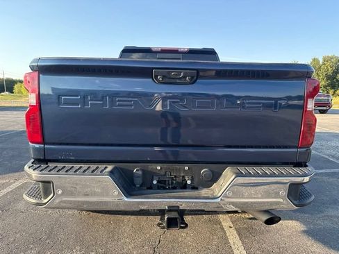 Used 2022 Chevrolet Silverado 2500 LT w/ Texas Edition AWD/4WD image 3