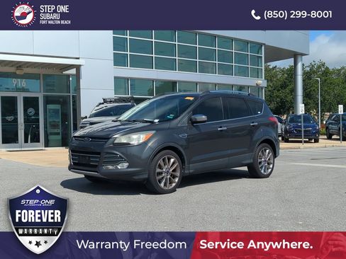 Used 2015 Ford Escape SE w/ SE Chrome Package FWD image 1