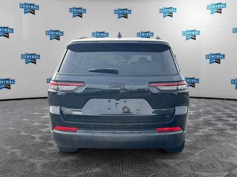 Certified 2023 Jeep Grand Cherokee L Laredo AWD/4WD image 5