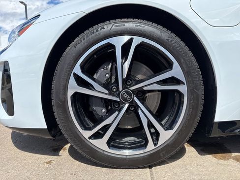 Used 2023 Audi e-tron GT Premium Plus w/ Performance Package AWD/4WD image 27