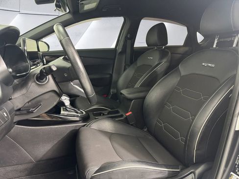 Used 2023 Kia Forte GT-Line w/ GT-Line Technology Package image 8