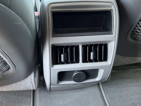 Used 2012 Cadillac SRX Luxury AWD/4WD image 14