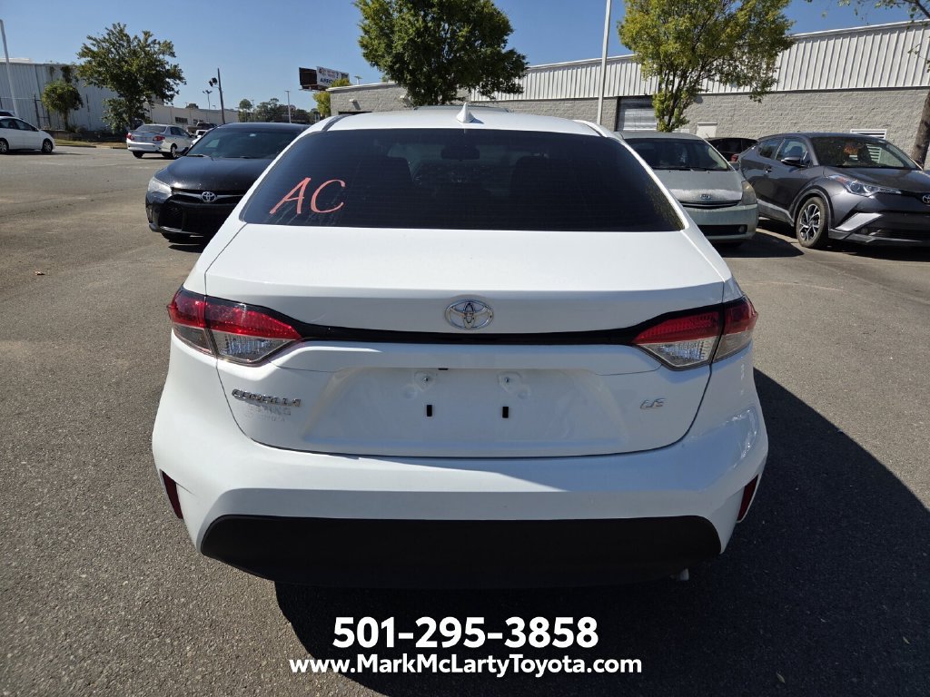 Used 2026 Toyota Corolla LE FWD image 5
