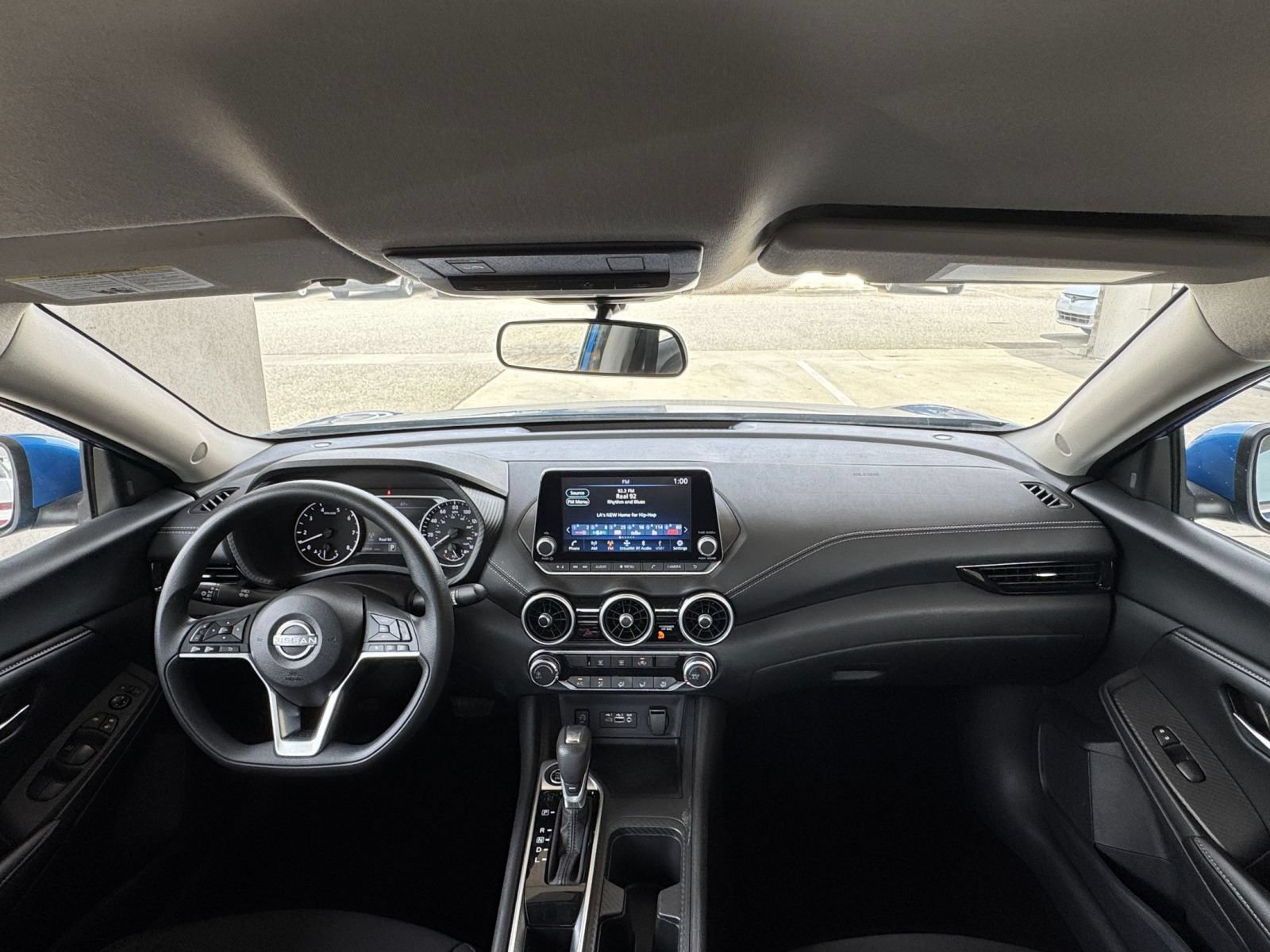 Used 2025 Nissan Sentra SV FWD image 31