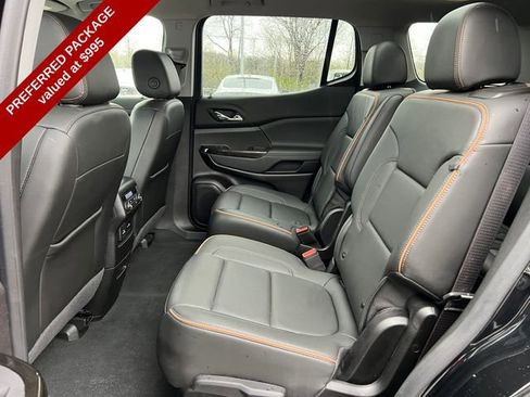 Used 2023 GMC Acadia AT4 w/ Technology Package AWD/4WD image 5