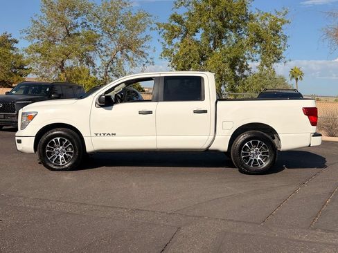 Certified 2023 Nissan Titan SV AWD/4WD image 3