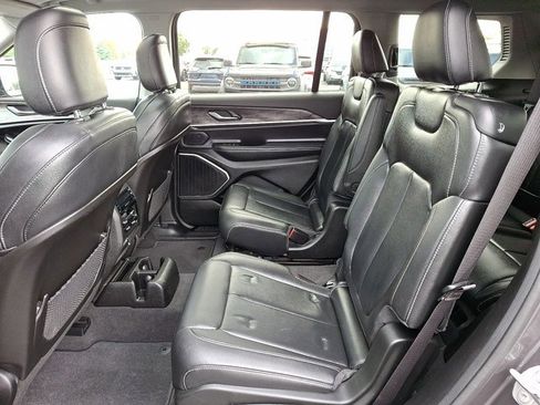 Certified 2022 Jeep Grand Cherokee L Limited image 12