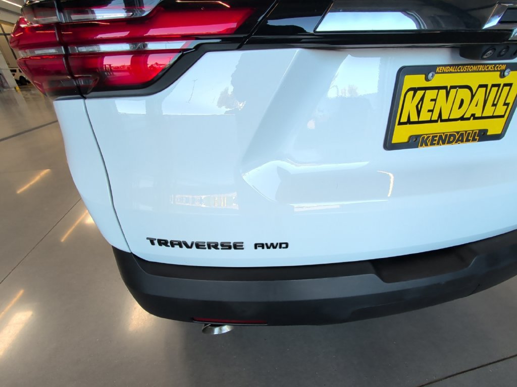 Certified 2023 Chevrolet Traverse RS w/ LPO, Floor Liner Package AWD/4WD image 30
